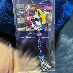 2020 Disney Store Cast Member Key Disney Store Strong Imagination Key !